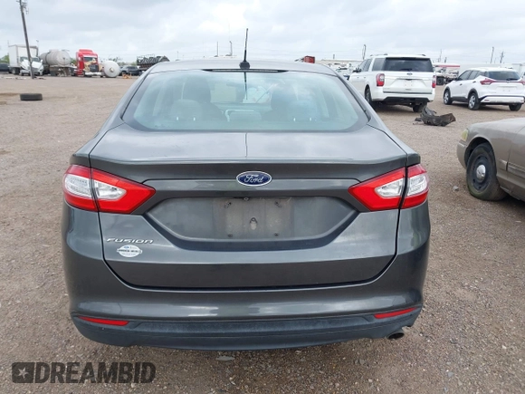 2016 Ford Fusion S z VIN 3FA6P0G72GR132394, wystawiony jako IAAI lot #42142780 z przebiegiem 66 013 mil mil oraz . Historia ofert i sprzedaży dostępna na DreamBid. Obrazek 17.