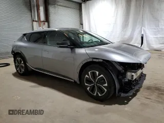 2024 Kia EV6 Wind with VIN KNDC34LA9R5201931, listed as a Copart auction lot 53256775 with 13,062 mi miles and Clean Title. Bid and sale history available at carsss.com. Image 4.