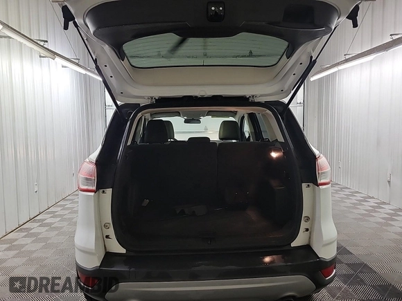 2016 Ford Escape SE с VIN 1FMCU9GX0GUB00929, выставлен на аукционе IAAI как лот 42503267 с пробегом 95 079 миль миль и . История ставок и продаж доступна на DreamBid. Изображение 2.