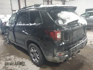 2022 Honda Passport TrailSport with VIN 5FNYF8H63NB028070, listed as a IAAI auction lot 41292236 with 39,177 mi miles and . Bid and sale history available at DreamBid. Image 3.