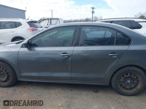 2015 Volkswagen Jetta Sedan 2.0L TDI SEL with VIN 3VWLA7AJXFM264856, listed as a IAAI auction lot 41315372 with 211,070 mi miles. Bid and sale history available at carsss.com. Image 14.
