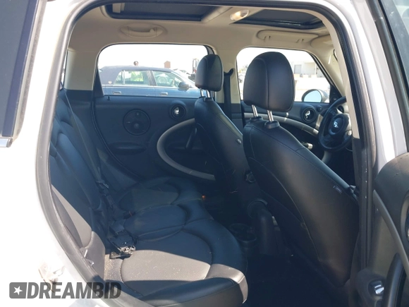 2015 MINI Countryman with VIN WMWZB3C55FWR43773, listed as a IAAI auction lot 42510137 with 150,764 mi miles and . Bid and sale history available at DreamBid. Image 8.