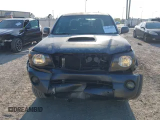 2011 Toyota Tacoma PreRunner with VIN 3TMJU4GN6BM117602, listed as a IAAI auction lot 41483053 with 209,591 mi miles and . Bid and sale history available at DreamBid. Image 6.