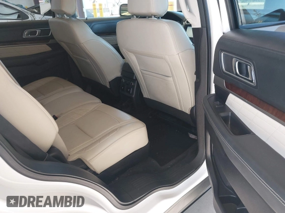 2016 Ford Explorer Platinum z VIN 1FM5K8HT5GGB26980, wystawiony jako IAAI lot #42674613 z przebiegiem 94 957 mil mil oraz . Historia ofert i sprzedaży dostępna na DreamBid. Obrazek 8.