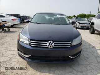 2012 Volkswagen Passat SE z VIN 1VWBM7A30CC087834, wystawiony jako Copart lot #58794095 z przebiegiem 139 044 mil mil oraz Czysty tytuł • Clean title. Historia ofert i sprzedaży dostępna na DreamBid. Obrazek 5.