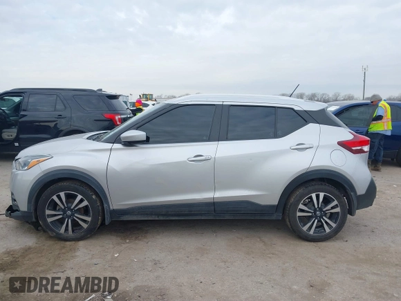 2019 Nissan Kicks S with VIN 3N1CP5CU7KL544735, listed as a IAAI auction lot 41581599 with 135,348 mi miles and . Bid and sale history available at DreamBid. Image 14.