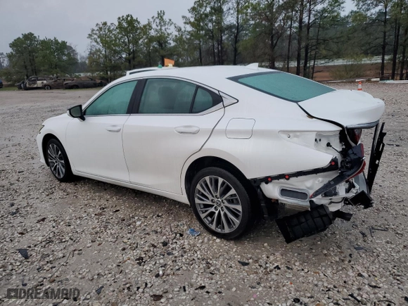 2020 Lexus ES with VIN 58ADZ1B11LU063063, listed as a Copart auction lot 45016255 with 57,742 mi miles and Clean Title. Bid and sale history available at carsss.com. Image 2.