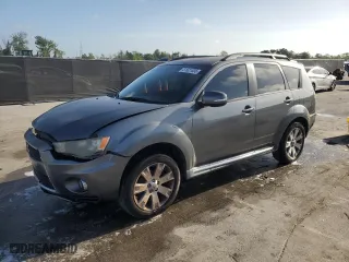 2010 Mitsubishi Outlander SE with VIN JA4AS3AW6AZ018626, listed as a Copart auction lot 51621035 with 184,953 mi miles and Salvage Title. Bid and sale history available at carsss.com. Image 1.