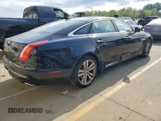 2016 Jaguar XJ Portfolio with VIN SAJWJ2GD8G8V92997, listed as a Copart auction lot 72420774 with 74,934 mi miles and Salvage title. Bid and sale history available at DreamBid. Image 3.