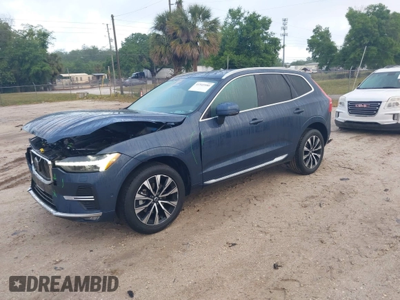 2023 Volvo XC60 Plus Bright Theme with VIN YV4L12RN4P1375945, listed as a IAAI auction lot 41945980 with 27,609 mi miles. Bid and sale history available at carsss.com. Image 21.