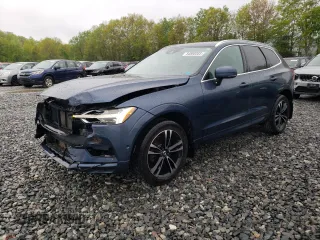 2019 Volvo XC60 Momentum z VIN LYV102RK0KB298964, wystawiony jako Copart lot #54860385 z przebiegiem 83 143 mil mil oraz Szkoda całkowita • Salvage title. Historia ofert i sprzedaży dostępna na DreamBid. Obrazek 1.