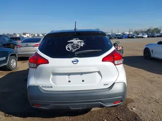 2019 Nissan Kicks S with VIN 3N1CP5CU1KL543001, listed as a IAAI auction lot 41622250 with 43,914 mi miles. Bid and sale history available at carsss.com. Image 17.