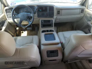 2005 GMC Yukon SLT with VIN 1GKEK13T15J239462, listed as a Copart auction lot 52131435 with 164,696 mi miles and Salvage Title. Bid and sale history available at carsss.com. Image 8.