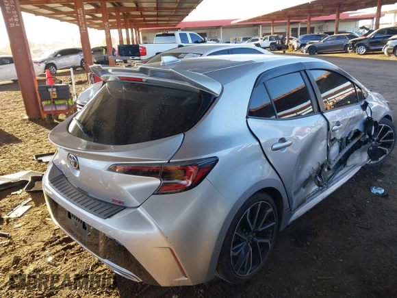 2020 Toyota Corolla Hatchback XSE with VIN JTNC4RBE7L3089336, listed as a IAAI auction lot 41320946 with 67,674 mi miles. Bid and sale history available at carsss.com. Image 4.