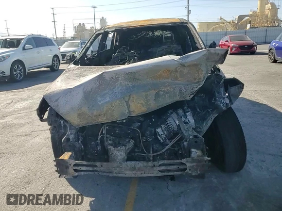 2019 Kia Sorento LX z VIN 5XYPG4A5XKG490455, wystawiony jako Copart lot #57693815 z przebiegiem Nie podano mil oraz Nie do naprawy • Non repairable. Historia ofert i sprzedaży dostępna na DreamBid. Obrazek 14.