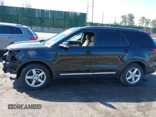 2016 Ford Explorer XLT with VIN 1FM5K8DH4GGC38266, listed as a IAAI auction lot 41975969 with 89,428 mi miles and . Bid and sale history available at carsss.com. Image 14.