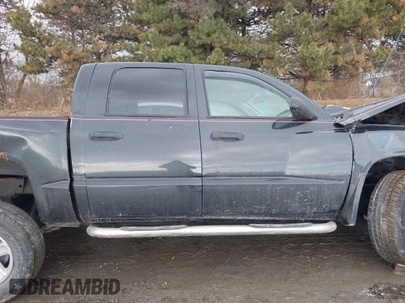 2011 Ram Dakota Bighorn/Lonestar with VIN 1D7RW3GK3BS579433, listed as a IAAI auction lot 41455345 with 95,356 mi miles. Bid and sale history available at carsss.com. Image 14.