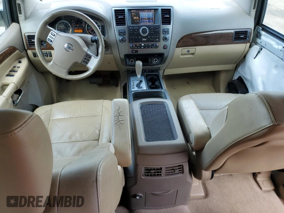 2011 Nissan Armada SV z VIN 5N1BA0ND7BN611338, wystawiony jako Copart lot #57069135 z przebiegiem 183 444 mil mil oraz Szkoda całkowita • Salvage title. Historia ofert i sprzedaży dostępna na DreamBid. Obrazek 8.