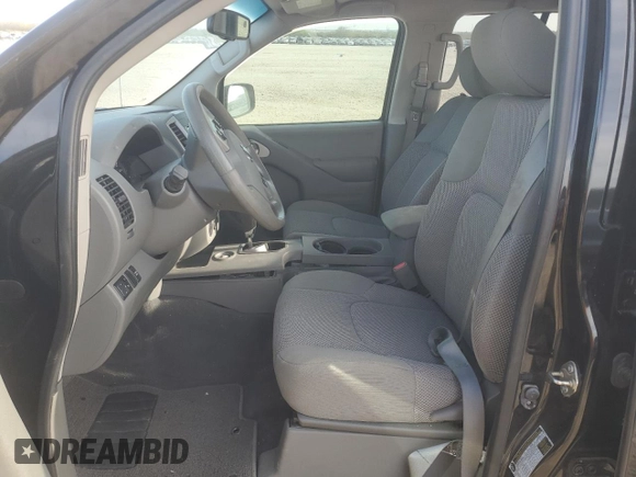 2020 Nissan Frontier SV z VIN 1N6ED0EA7LN707984, wystawiony jako Copart lot #49252205 z przebiegiem 47 629 mil mil oraz Czysty tytuł • Clean title. Historia ofert i sprzedaży dostępna na DreamBid. Obrazek 7.