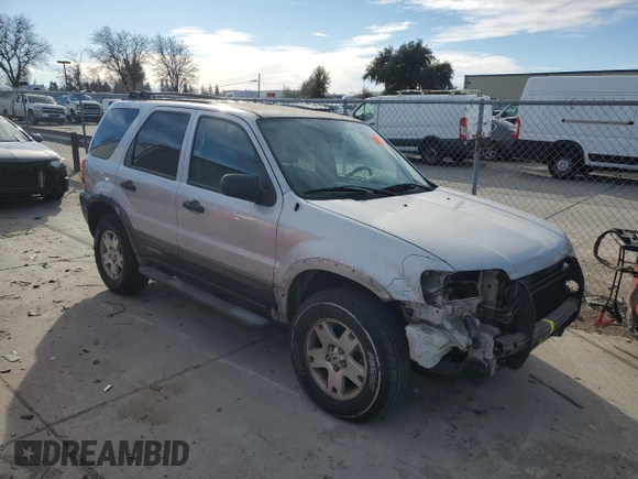 2006 Ford Escape XLT with VIN 1FMCU93116KB10252, listed as a Copart auction lot 85453874 with 53,585 mi miles and Salvage Title. Bid and sale history available at carsss.com. Image 4.