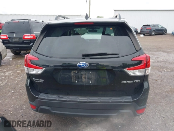 2021 Subaru Forester Premium with VIN JF2SKAJC7MH565601, listed as a IAAI auction lot 42202360 with 85,792 mi miles and . Bid and sale history available at DreamBid. Image 16.