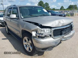 2004 GMC Yukon SLE z VIN 1GKEC13V44R175383, wystawiony jako IAAI lot #42155877 z przebiegiem 303 482 mil mil oraz . Historia ofert i sprzedaży dostępna na DreamBid. Obrazek 1.