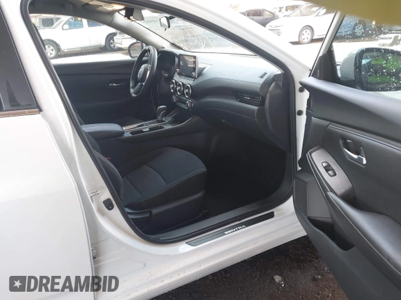 2024 Nissan Sentra SV с VIN 3N1AB8CV3RY257146, выставлен на аукционе IAAI как лот 41903092 с пробегом 24 423 миль миль и . История ставок и продаж доступна на DreamBid. Изображение 5.