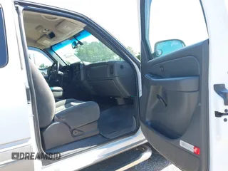 2005 Chevrolet Silverado 1500 LT with VIN 1GCEC19T25Z342858, listed as a IAAI auction lot 42564338 with 144,551 mi miles and . Bid and sale history available at DreamBid. Image 14.