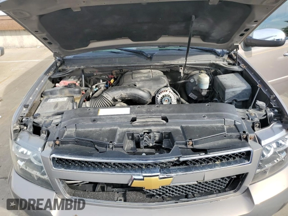 2007 Chevrolet Suburban LT с VIN 1GNFK16357J310782, выставлен на аукционе Copart как лот 54733695 с пробегом 313 324 миль миль и Списание • Salvage title. История ставок и продаж доступна на DreamBid. Изображение 12.
