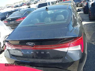 2023 Hyundai Elantra N Line z VIN KMHLR4AF9PU517535, wystawiony jako IAAI lot #41983629 z przebiegiem 20 988 mil mil oraz . Historia ofert i sprzedaży dostępna na DreamBid. Obrazek 16.