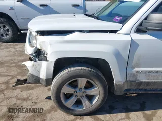 2016 Jeep Patriot High Altitude with VIN 1C4NJRFB9GD595997, listed as a IAAI auction lot 41741180 with 136,115 mi miles and . Bid and sale history available at DreamBid. Image 6.