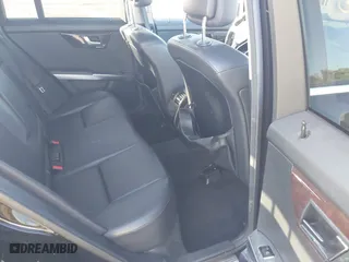 2013 Mercedes-Benz GLK-Class GLK 350 with VIN WDCGG8JB4DG127236, listed as a IAAI auction lot 40969875 with 94,718 mi miles. Bid and sale history available at carsss.com. Image 8.