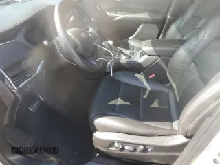 2019 Cadillac XT4 FWD Sport z VIN 1GYFZER43KF207317, wystawiony jako Copart lot #52514215 z przebiegiem 69 084 mil mil oraz Szkoda całkowita • Salvage title. Historia ofert i sprzedaży dostępna na DreamBid. Obrazek 7.