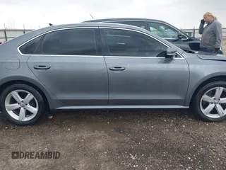 2013 Volkswagen Passat SE с VIN 1VWBH7A34DC144185, выставлен на аукционе IAAI как лот 41930972 с пробегом 232 679 миль миль и . История ставок и продаж доступна на DreamBid. Изображение 14.