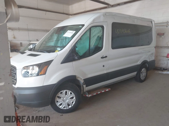 2018 Ford Transit XL с VIN 1FMZK1CM7JKA81747, выставлен на аукционе IAAI как лот 42143608 с пробегом 20 981 миль миль и . История ставок и продаж доступна на DreamBid. Изображение 18.