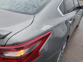 2018 Nissan Altima 2.5 SL with VIN 1N4AL3AP7JC184397, listed as a IAAI auction lot 41333050 with 110,206 mi miles. Bid and sale history available at carsss.com. Image 18.