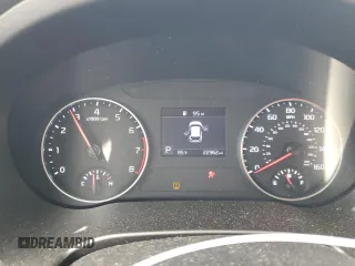 2023 Kia Seltos LX z VIN KNDEPCAA7P7461188, wystawiony jako Copart lot #51979035 z przebiegiem 22 962 mil mil oraz Szkoda całkowita • Salvage title. Historia ofert i sprzedaży dostępna na DreamBid. Obrazek 9.