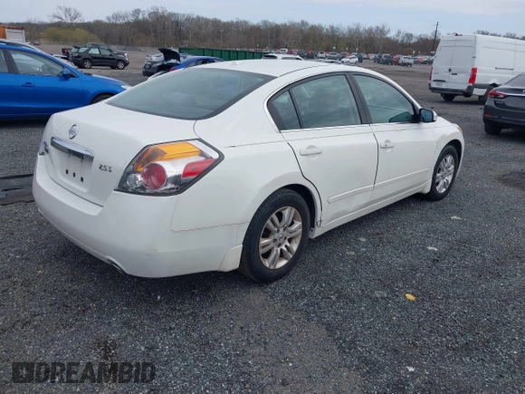 2010 Nissan Altima 2.5 S with VIN 1N4AL2AP5AC185266, listed as a IAAI auction lot 41938243 with 52,453 mi miles. Bid and sale history available at carsss.com. Image 4.