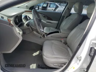 2013 Buick LaCrosse Leather z VIN 1G4GC5E36DF256101, wystawiony jako Copart lot #58335335 z przebiegiem 99 118 mil mil oraz Szkoda całkowita • Salvage title. Historia ofert i sprzedaży dostępna na DreamBid. Obrazek 7.