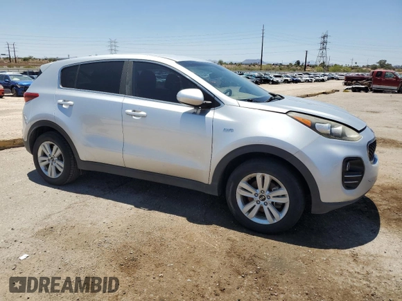 2017 Kia Sportage LX z VIN KNDPMCAC7H7163776, wystawiony jako Copart lot #60103115 z przebiegiem 150 552 mil mil oraz Czysty tytuł • Clean title. Historia ofert i sprzedaży dostępna na DreamBid. Obrazek 4.
