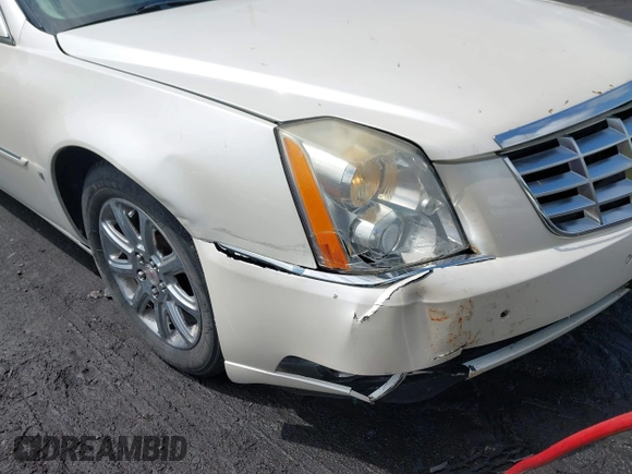 2008 Cadillac DTS 1SC with VIN 1G6KD57Y68U169694, listed as a IAAI auction lot 42196297 with 96,417 mi miles and . Bid and sale history available at carsss.com. Image 6.