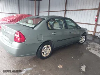 2004 Chevrolet Malibu with VIN 1G1ZS52FX4F133960, listed as a IAAI auction lot 41294240 with 98,182 mi miles. Bid and sale history available at carsss.com. Image 4.