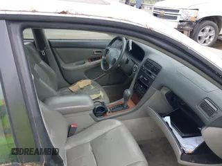 1998 Lexus ES 300 Luxury Sport Sdn with VIN JT8BF28G2W5023651, listed as a IAAI auction lot 42106837 with 245,107 mi miles. Bid and sale history available at carsss.com. Image 5.