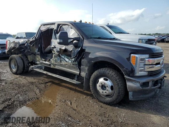 2019 Ford F-350 XL with VIN 1FT8W3DT3KEC29866, listed as a Copart auction lot 53613125 with 95,237 mi miles and Salvage title. Bid and sale history available at DreamBid. Image 4.