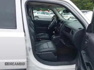2015 Jeep Patriot High Altitude с VIN 1C4NJPFA8FD388723, выставлен на аукционе IAAI как лот 42542143 с пробегом 115 573 миль миль и . История ставок и продаж доступна на DreamBid. Изображение 5.