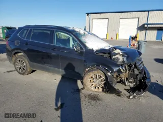 2019 Volkswagen Tiguan SE with VIN 3VV2B7AXXKM087236, listed as a Copart auction lot 82528214 with 0 mi miles and Salvage Title. Bid and sale history available at carsss.com. Image 4.
