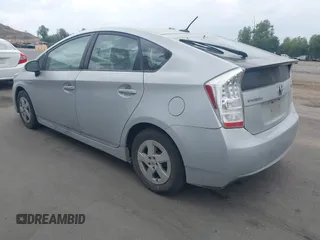 2010 Toyota Prius II with VIN JTDKN3DU7A5177691, listed as a IAAI auction lot 42118814 with 194,472 mi miles. Bid and sale history available at carsss.com. Image 3.