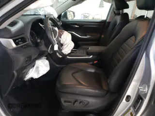 2022 Toyota Highlander XLE with VIN 5TDGZRBH6NS163543, listed as a Copart auction lot 57796635 with 26,011 mi miles and Salvage title. Bid and sale history available at DreamBid. Image 7.