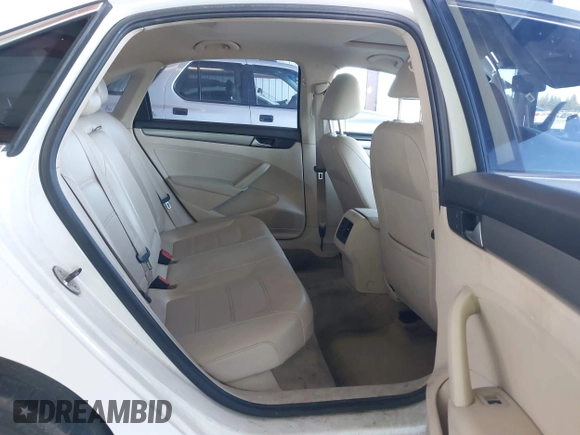 2014 Volkswagen Passat SE с VIN 1VWBN7A3XEC087730, выставлен на аукционе IAAI как лот 42374482 с пробегом 199 449 миль миль и . История ставок и продаж доступна на DreamBid. Изображение 8.