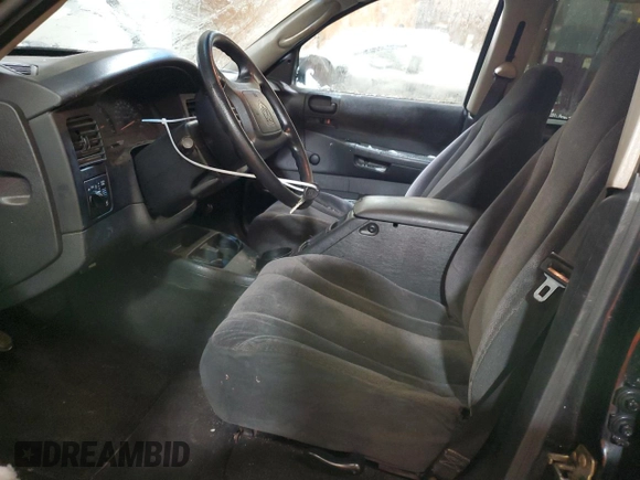 2004 Dodge Dakota Sport z VIN 1D7HG38KX4S782636, wystawiony jako Copart lot #88805195 z przebiegiem 151 620 mil mil oraz Szkoda całkowita • Salvage title. Historia ofert i sprzedaży dostępna na DreamBid. Obrazek 7.